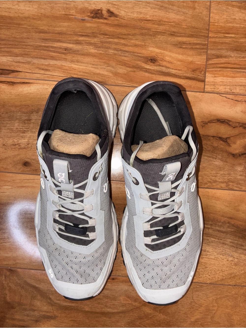 On Cloud Women’s Cloudultra Trail Running Shoes, gray - size 7 - Picture 5 of 12